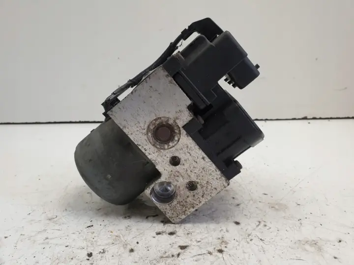 Volvo S40 V40 1.9 D POMPA ABS hamulcowa 30857585