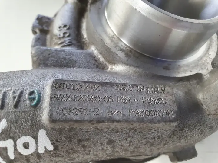 Volvo V60 S60 II 1.6 D2 TURBOSPRĘŻARKA turbo 9686120680
