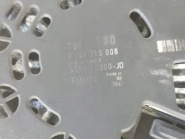 Volvo S80 II V70 III 2.4 D5 ALTERNATOR 6G9N-10300-JD