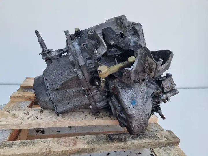 Citroen C4 1.6 HDI SKRZYNIA BIEGÓW 20DM75 manual