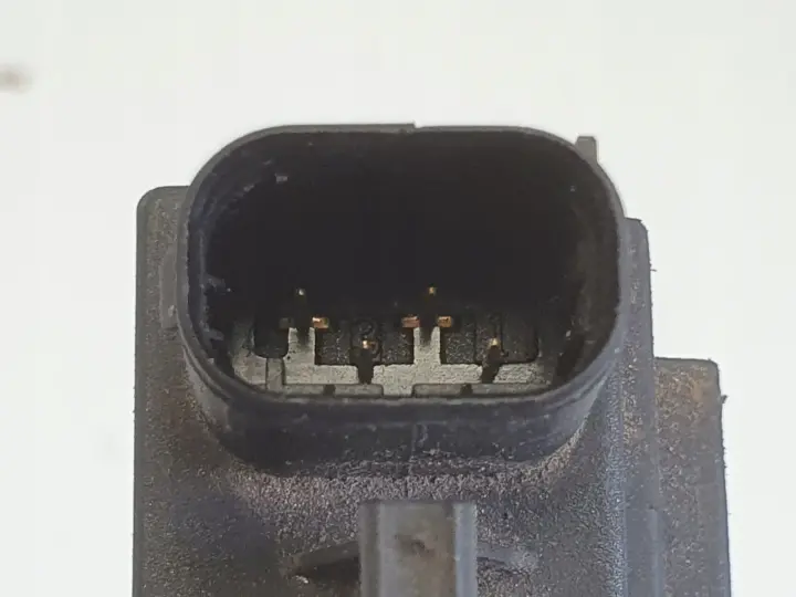 Range Rover III L322 4.4 V8 CZUJNIK POWIETRZA auc 8391470