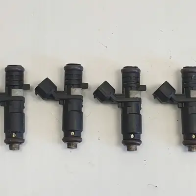 VW Golf VI 1.6 8V WTRYSKIWACZ 06A906031CM