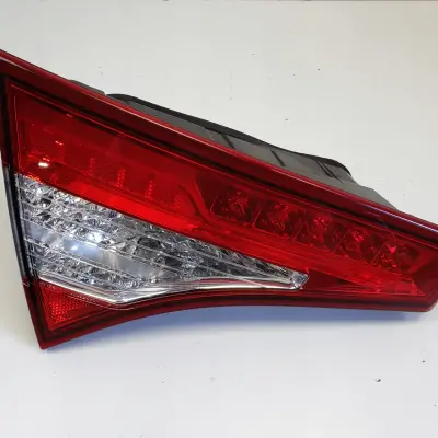 Kia Optima III 10-15r TYLNIA TYLNA LAMPA LEWA lewy tył 92403-2T
