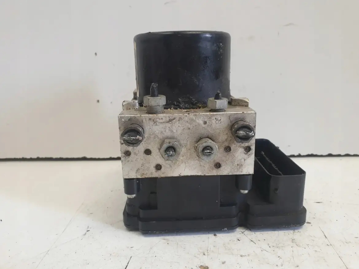 Volvo V70 III S80 II POMPA ABS hamulcowa 31329139
