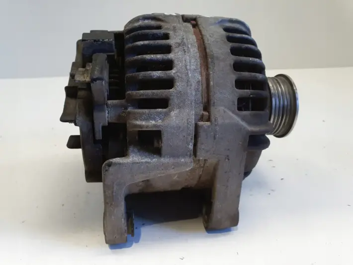 Opel Zafira B 1.8 16V ALTERNATOR 100A 0124425020 bosch