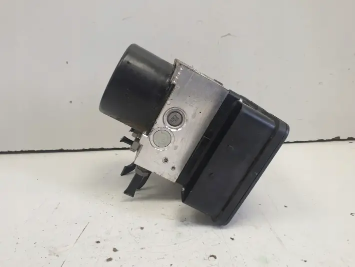 Volvo XC70 II lift POMPA ABS hamulcowa P31423347