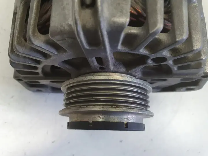 Mercedes W213 E63S AMG 4.0 V8 ALTERNATOR valeo A0009061107 200A