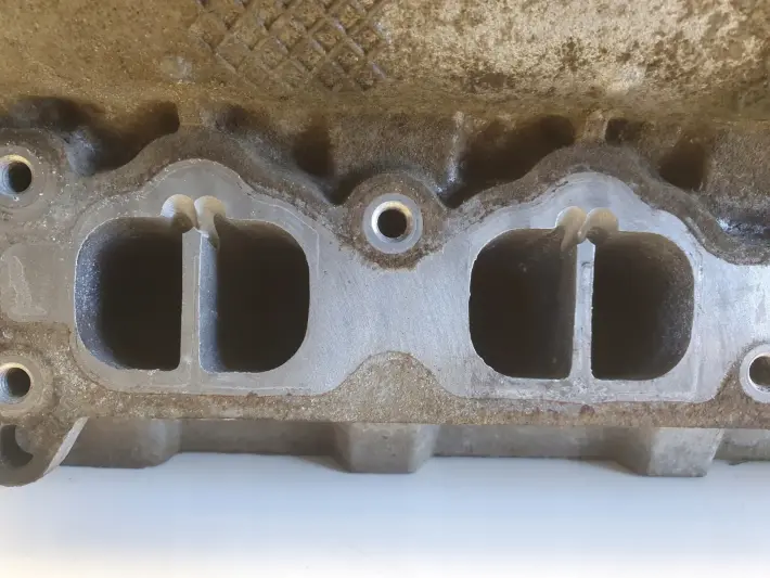 Opel Zafira B Astra J 1.6 16V A16XER GŁOWICA CYLINDRÓW 55559340
