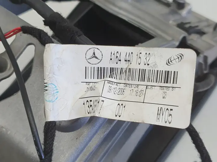 Mercedes ML W164 TUNEL ŚRODKOWY podłokietnik Schowek A1644401532