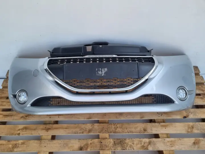 Peugeot 208 KOMPLETNY PRZEDNI ZDERZAK przód EZR EZRC GRIL GRILL 9672794477