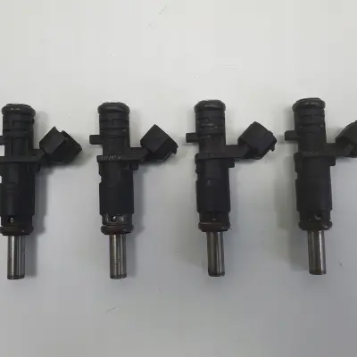 Citroen C4 1.6 16V VTi WTRYSKIWACZ wtrysk 752817680