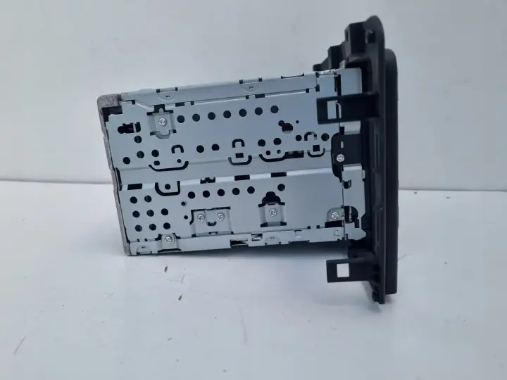 Volvo S60 I XC70 I V70 II lift RADIOODTWARZACZ CD Radio 3126000-1 HU-650