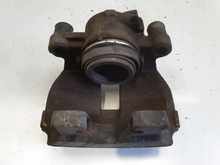 Volvo S60 II V60 I PRZEDNI ZACISK HAMULCOWY prawy przód pasażera 31471664