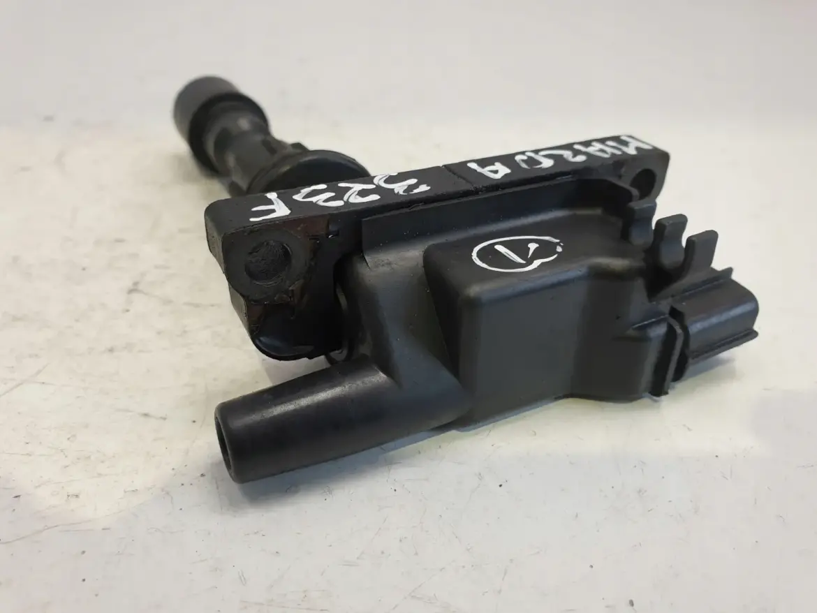 Mazda 323F BA 1.8 16V CEWKA ZAPŁONOWA