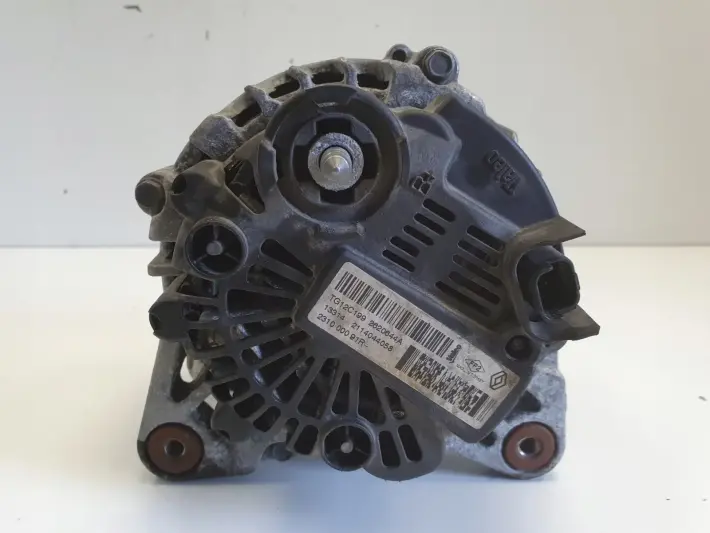 Dacia Duster I 1.2 TCe ALTERNATOR 231000091R valeo