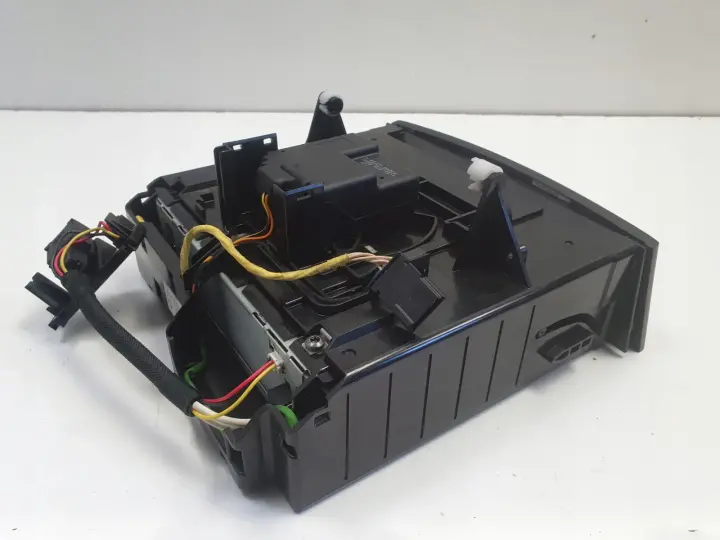 Mercedes CLS C219 W219 PANEL KONSOLI ŚRODKOWEK Zmieniarka A2196800552