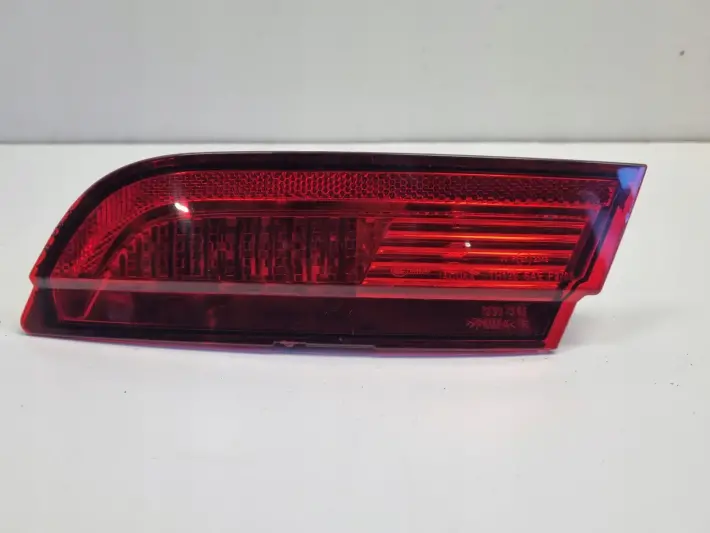 Jaguar XF X250 TYLNIA TYLNA LAMPA PRAWA prawy tył w klape 8X2315K272CD