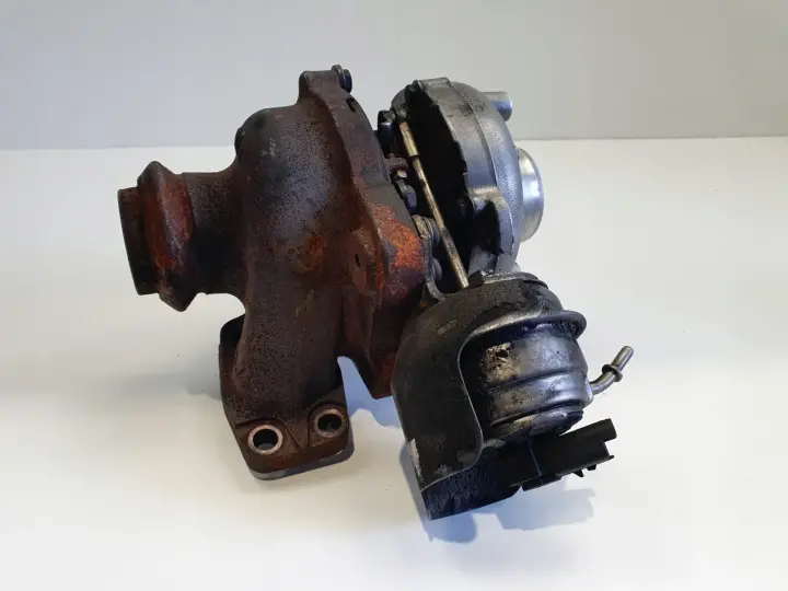 Volvo V40 II 1.6 D2 TURBOSPRĘŻARKA turbo 9686120680