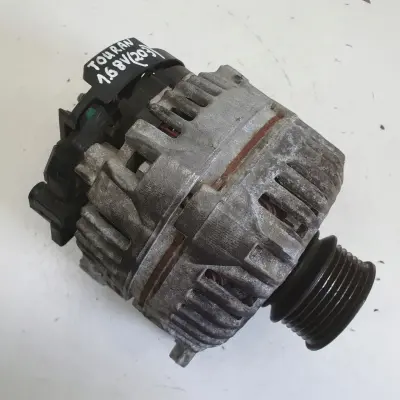 VW Touran 1.6 8V ALTERNATOR bosch 06A903026B 70A