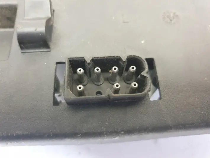 BMW E39 sedan WKŁAD TYLNEJ LAMPY Lewy tył kierowcy 8363565