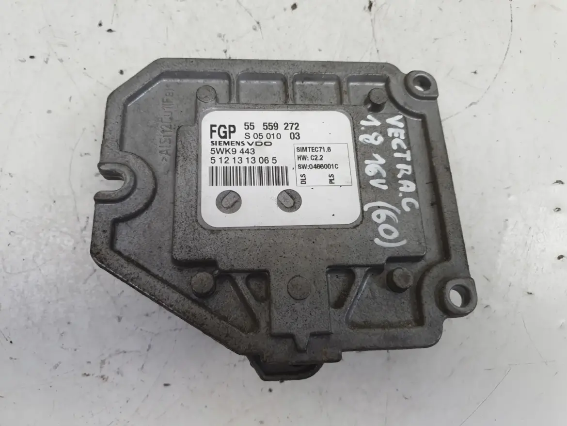 Opel Vectra C 1.8 16V STEROWNIK SILNIKA komputer 55559272