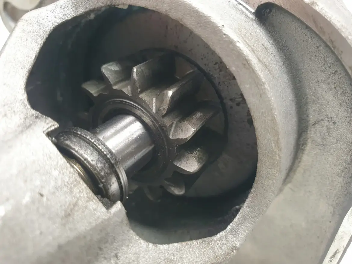 Opel Corsa F 1.2 VTI ROZRUSZNIK 9812715380