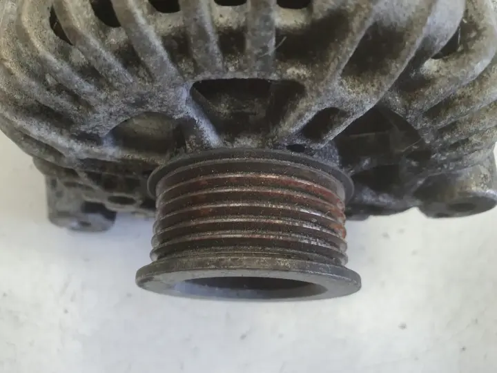 BMW E87 E90 2.0 D ALTERNATOR LRA02956