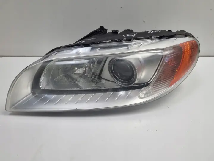 Volvo S80 II V70 III XC70 PRZEDNIA LAMPA LEWA LEWY PRZÓD XENON 31214347