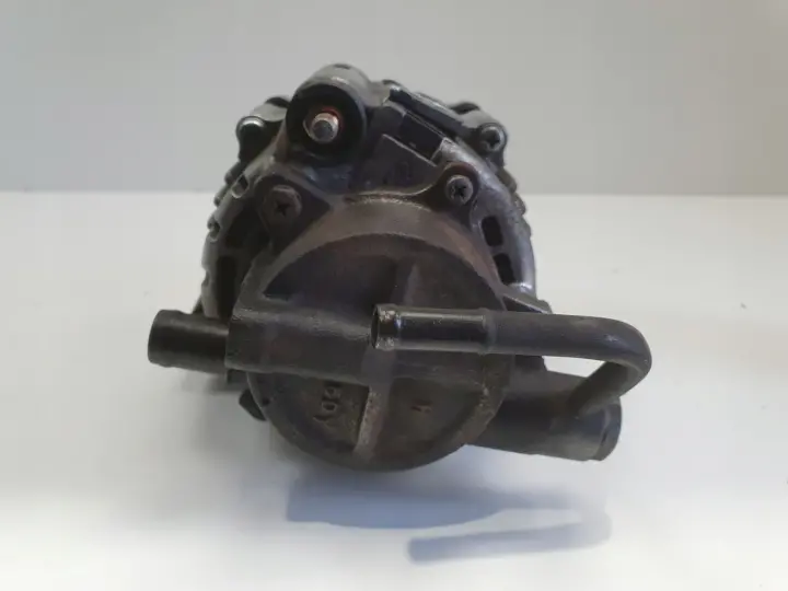 Hyundai Tucson 2.0 CRDI ALTERNATOR 37300-27012