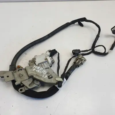Ford F150 15-20r ZAMEK TYLNYCH DRZWI LEWY TYŁ