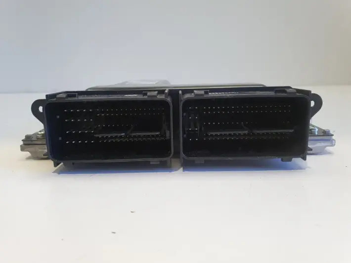 Volvo V60 II 2.0 D4 STEROWNIK SILNIKA komputer MODUŁ 32242005