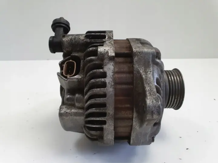 Subaru Legacy IV 2.0 B ALTERNATOR 23700-AA520 23700 AA520