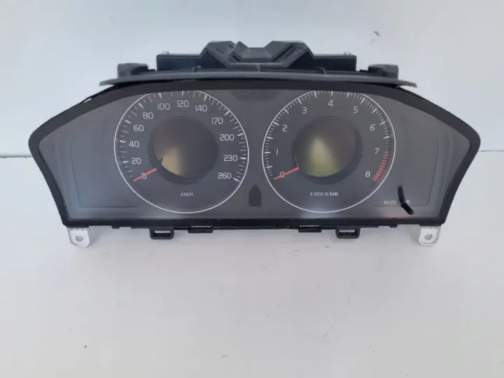 Volvo S80 II V70 III XC70 II 2.0 16V LICZNIK ZEGARY Europa 30786622AB