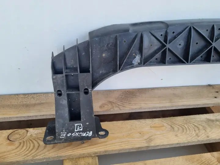 Citroen Berlingo III BELKA PRZEDNIEGO ZDERZAKA Wzmocnienie przód Plastikowe