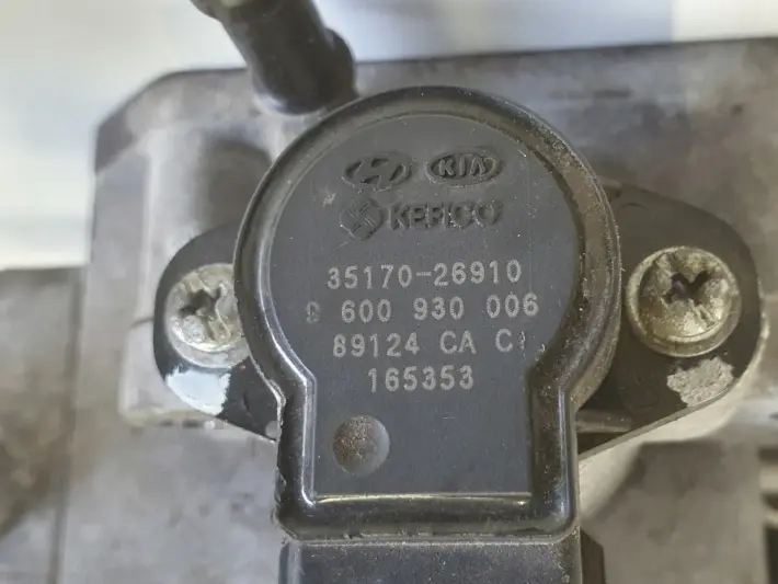 Hyundai i30 1.4 16V PRZEPUSTNICA 35100-2B120 35170-26910