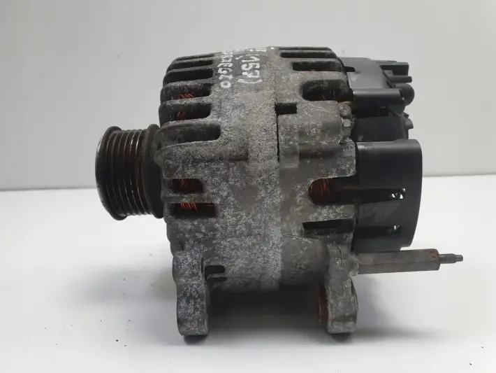 Skoda Octavia II 1.9 TDI ALTERNATOR valeo 06F903023C 140A
