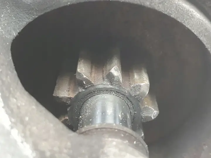 Volvo S80 II V70 III 2.4 D5 ROZRUSZNIK bosch 30724473