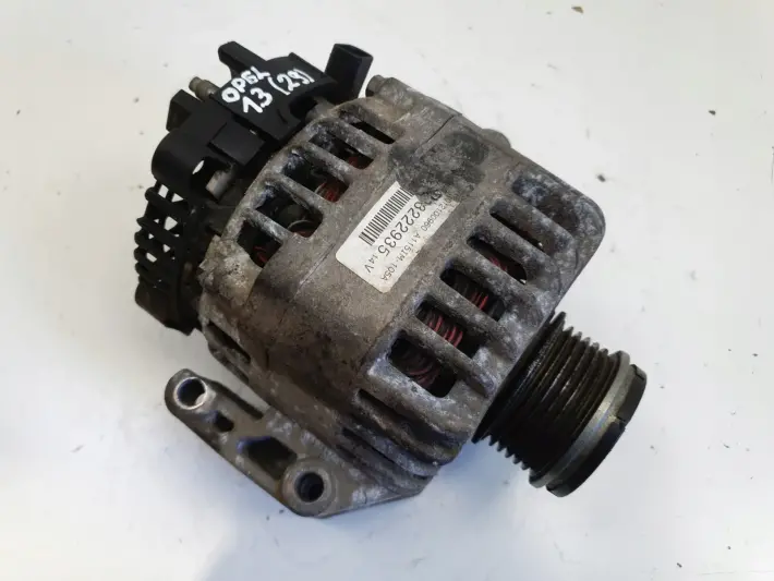 Opel Corsa D 1.3 CDTI ALTERNATOR 13222935 105A