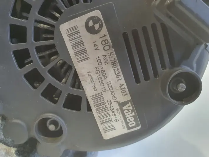 BMW E87 E90 2.0 D ALTERNATOR valeo 7802261 AL03 180A