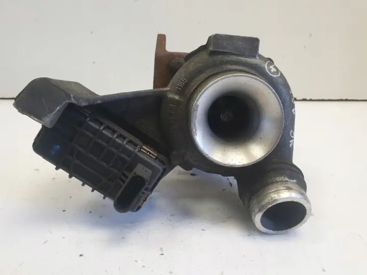 BMW E87 2.0 D TURBOSPRĘŻARKA turbo 7810189C