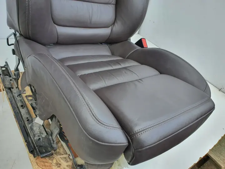Porsche Cayenne FOTELE KOMPLET FOTELI europa DVD