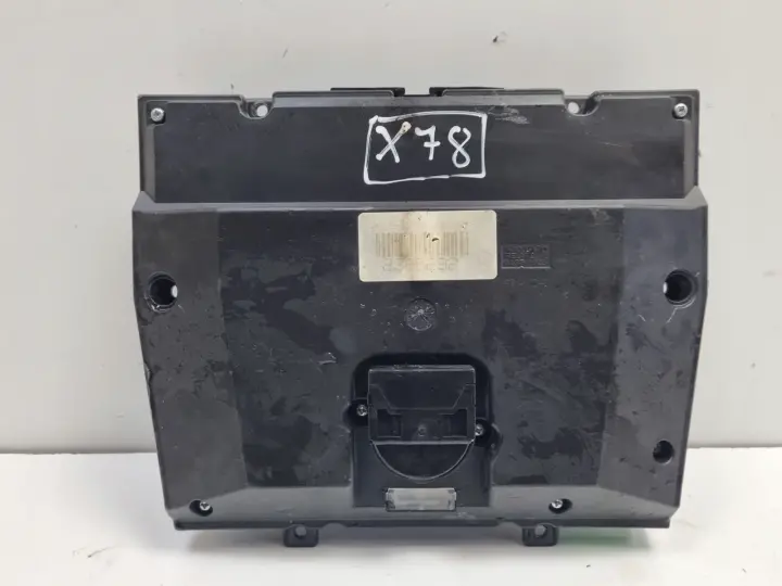 Volvo S60 II V60 I PANEL KLIMATYZACJI Nawiewu radia 30795271