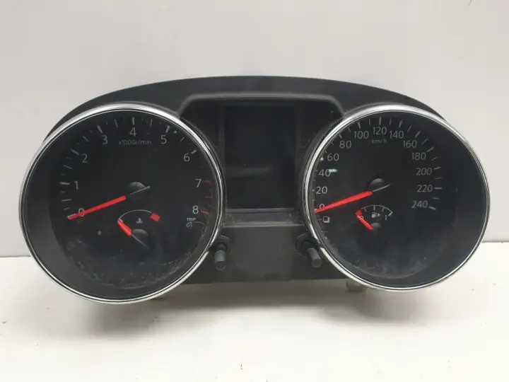 Nissan Qashqai 2.0 16V LICZNIK ZEGARY europa