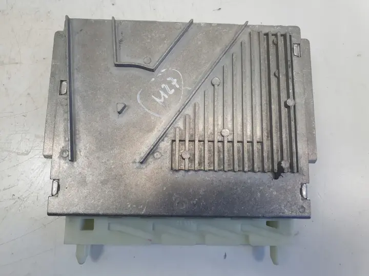 Volvo V70 XC70 2.4 DIESEL KOMPUTER SKRZYNI sterownik 1T0101C00 P30646719