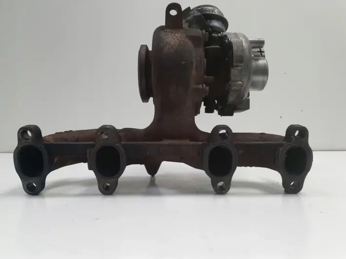 VW Golf V 1.9 TDI TURBOSPRĘŻARKA turbo 038253016K