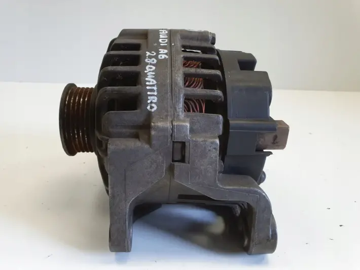 Audi A6 C5 VW Passat B5 1.8 T ALTERNATOR Valeo 06B903016D 90A