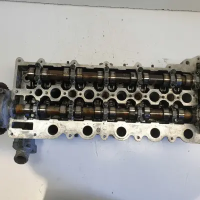 Volvo S60 2.4 D5 GŁOWICA CYLINDRÓW 08692974002
