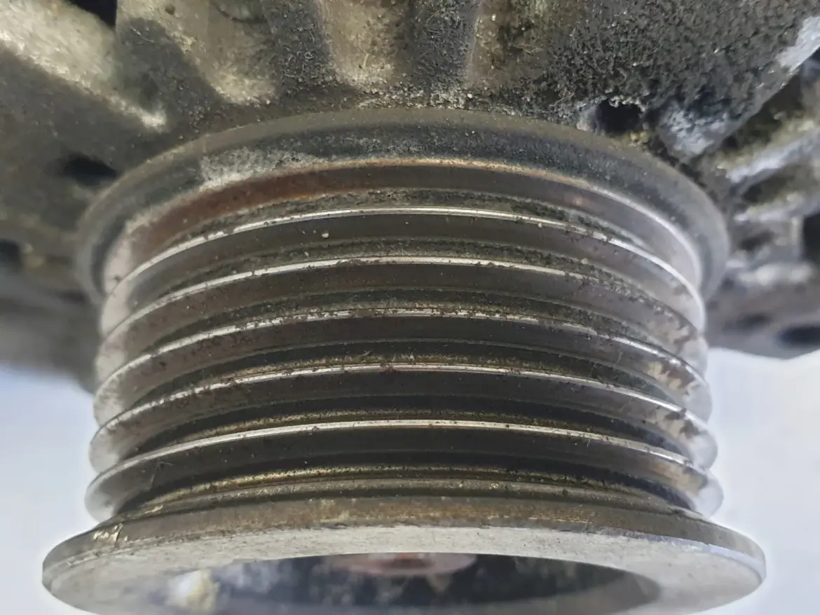 Volvo S40 II V50 1.6 16V ALTERNATOR 120A 3M5T-10300-KB oryginał