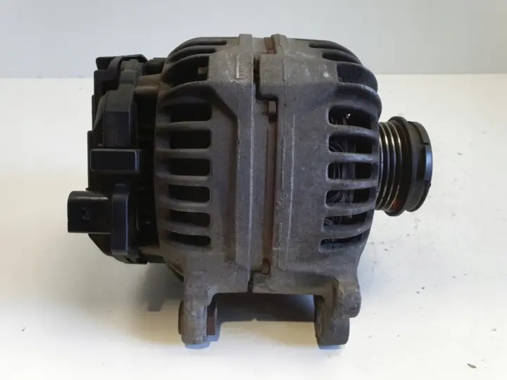 Skoda Superb I 1.9 TDI ALTERNATOR Bosch 028903029B 120A 0124515026