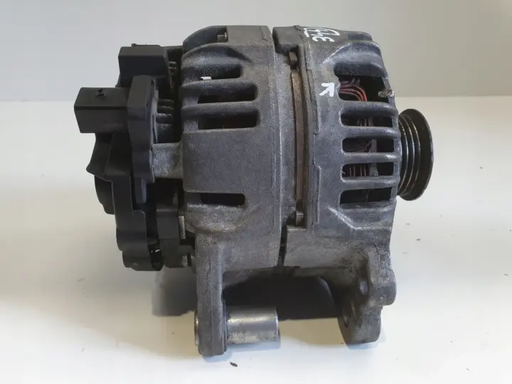 VW Golf V 1.4 FSI ALTERNATOR 03C903023D 110A bosch